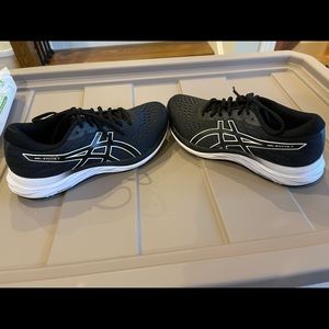 Women’s Asics Gel Excited 7 running shoes